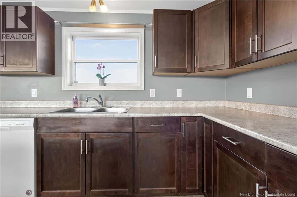 13 Frank St. — Cap-Pelé, New Brunswick - Photo 5 of 31