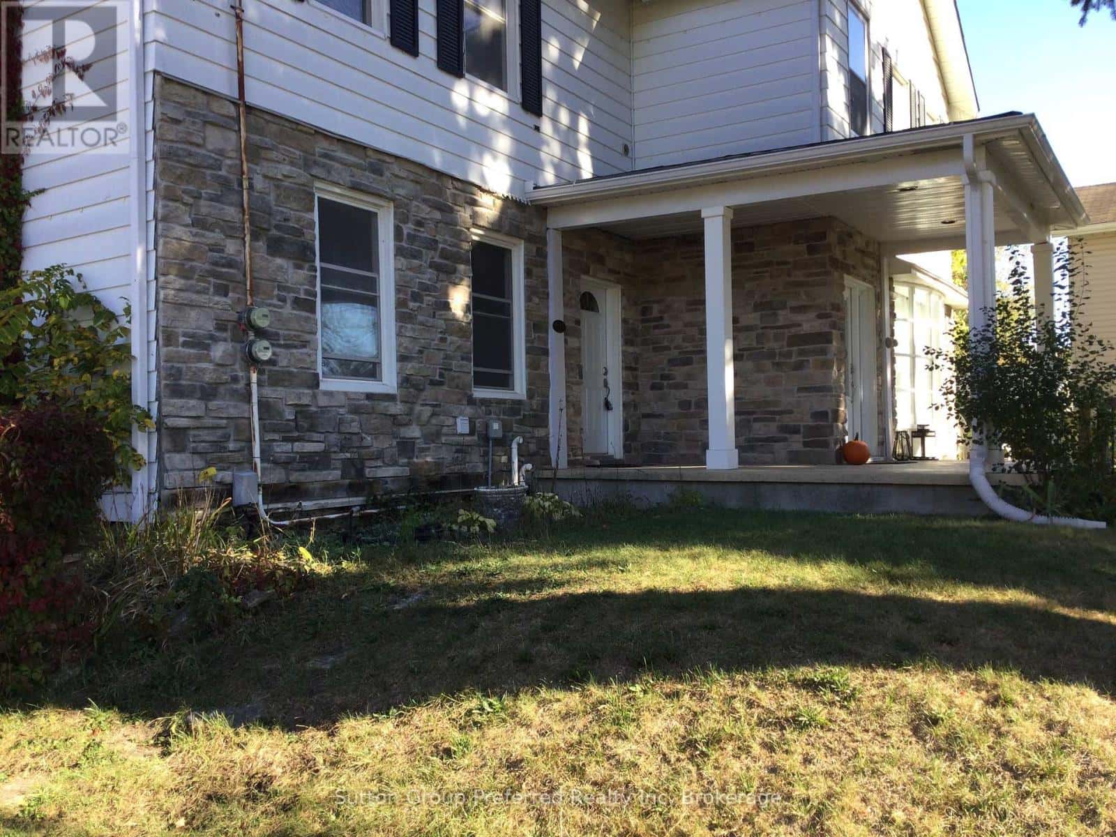 234 VICTORIA STREET — Ingersoll (Ingersoll - North), Ontario - Photo 3 of 8