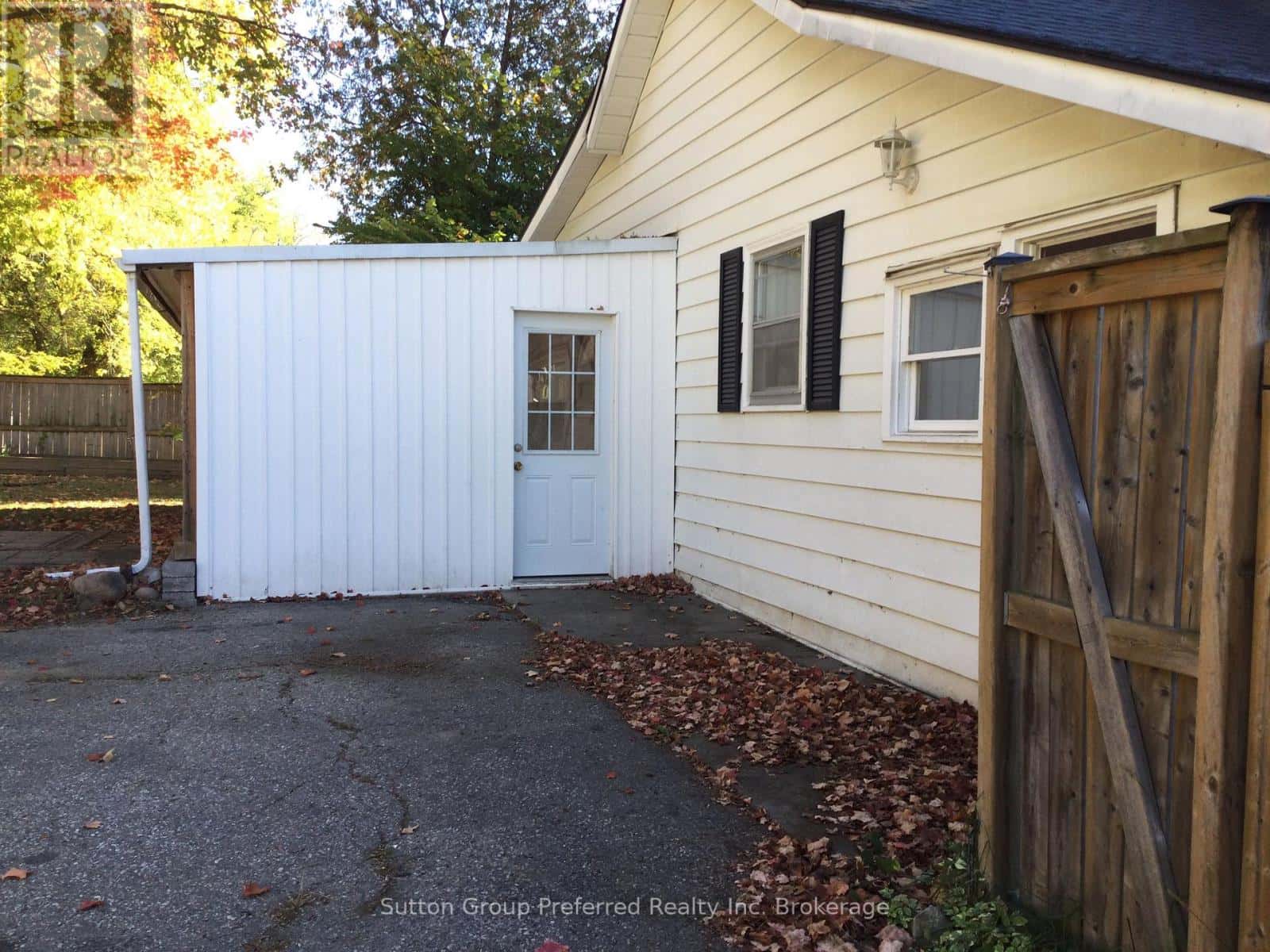 234 VICTORIA STREET — Ingersoll (Ingersoll - North), Ontario - Photo 4 of 8