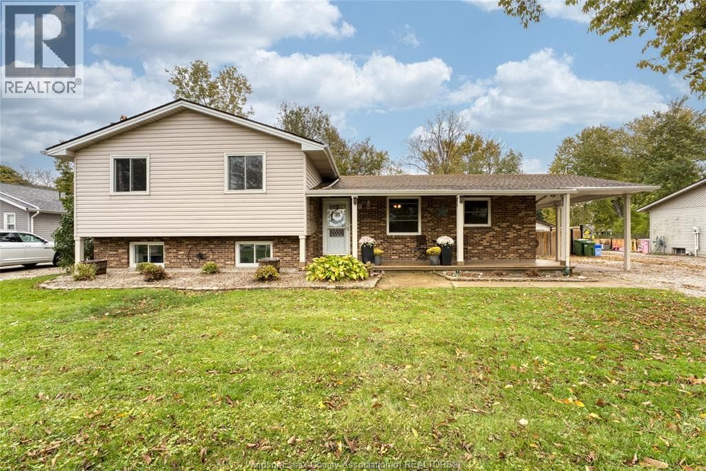 410 DUNN — Colchester, Ontario - Main photo