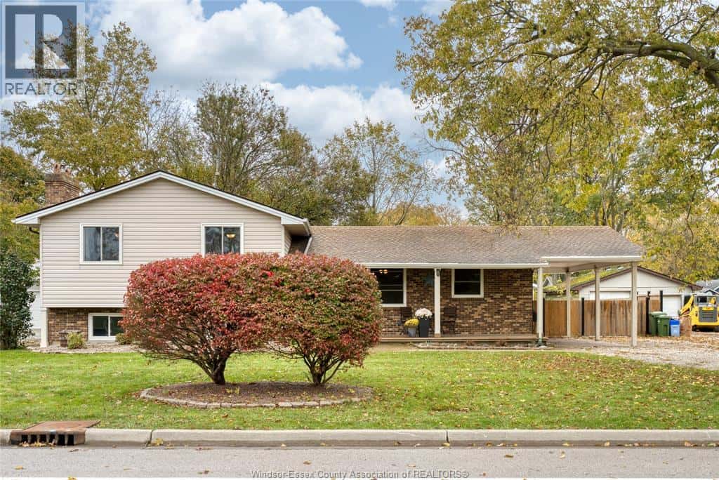 410 DUNN — Colchester, Ontario - Photo 2 of 50