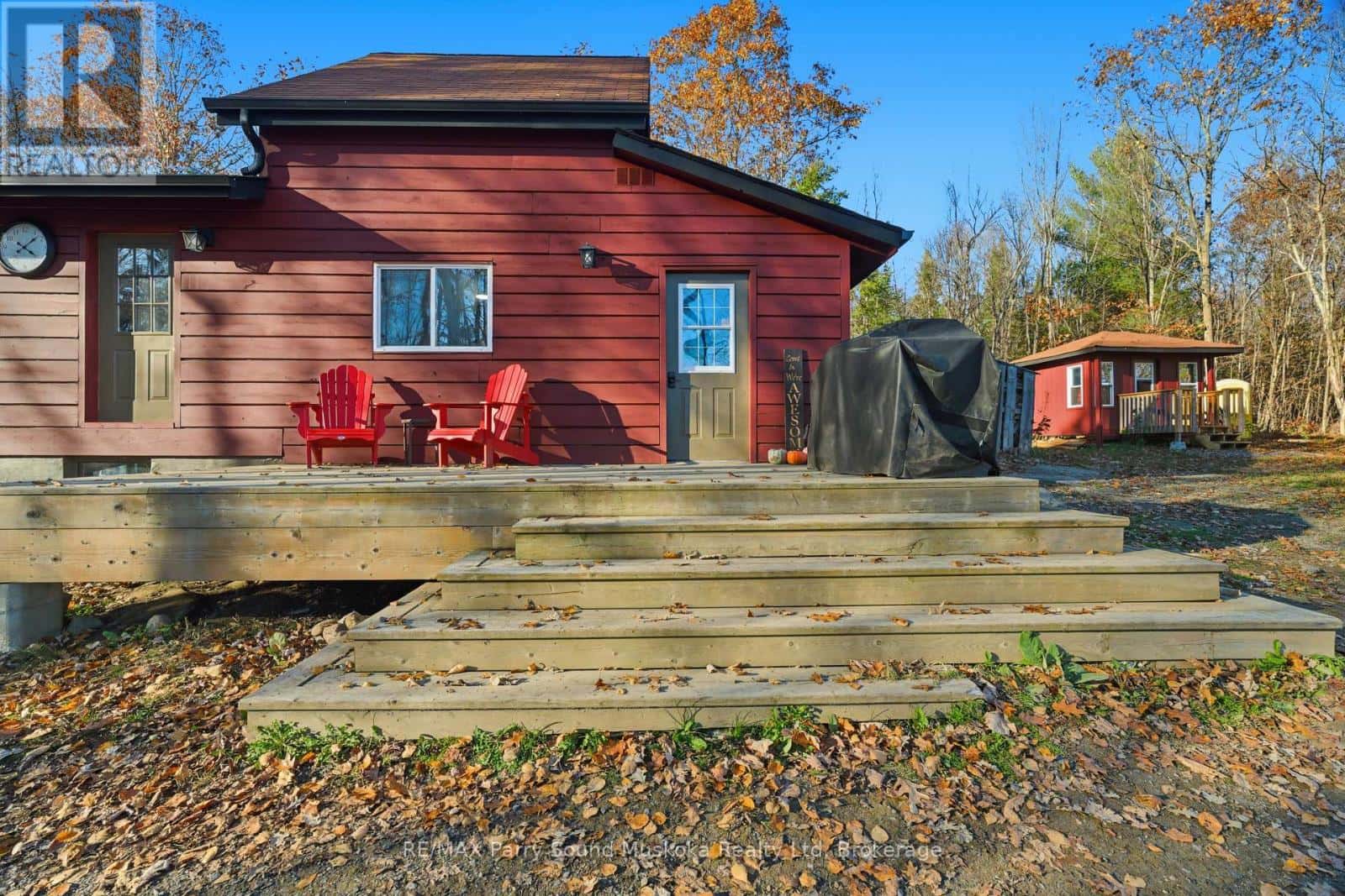 520 CENTRE ROAD — McKellar, Ontario - Photo 2 of 28