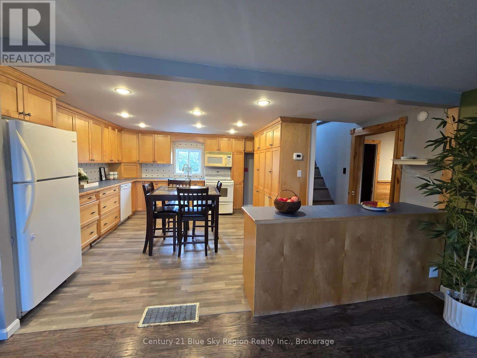 66 PRINCIPALE STREET W — West Nipissing (Verner), Ontario - Photo 4 of 40