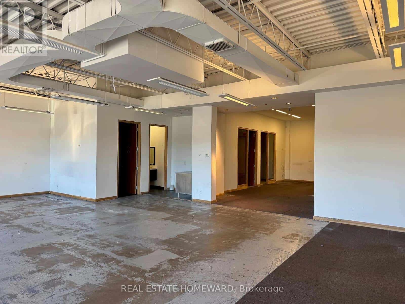 36 NORTHLINE ROAD — Toronto (O'Connor-Parkview), Ontario - Photo 3 of 3