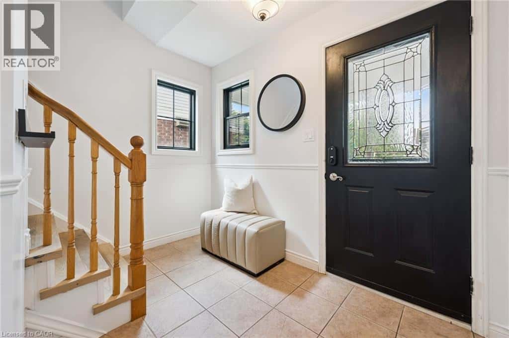 313 MILLBURN Boulevard — Fergus, Ontario - Photo 3 of 28