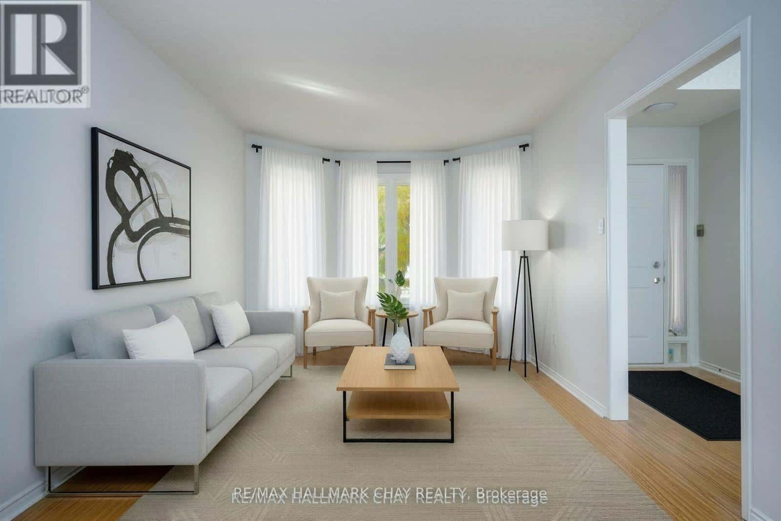 197 LIVINGSTONE STREET W — Barrie (Sunnidale), Ontario - Photo 4 of 24