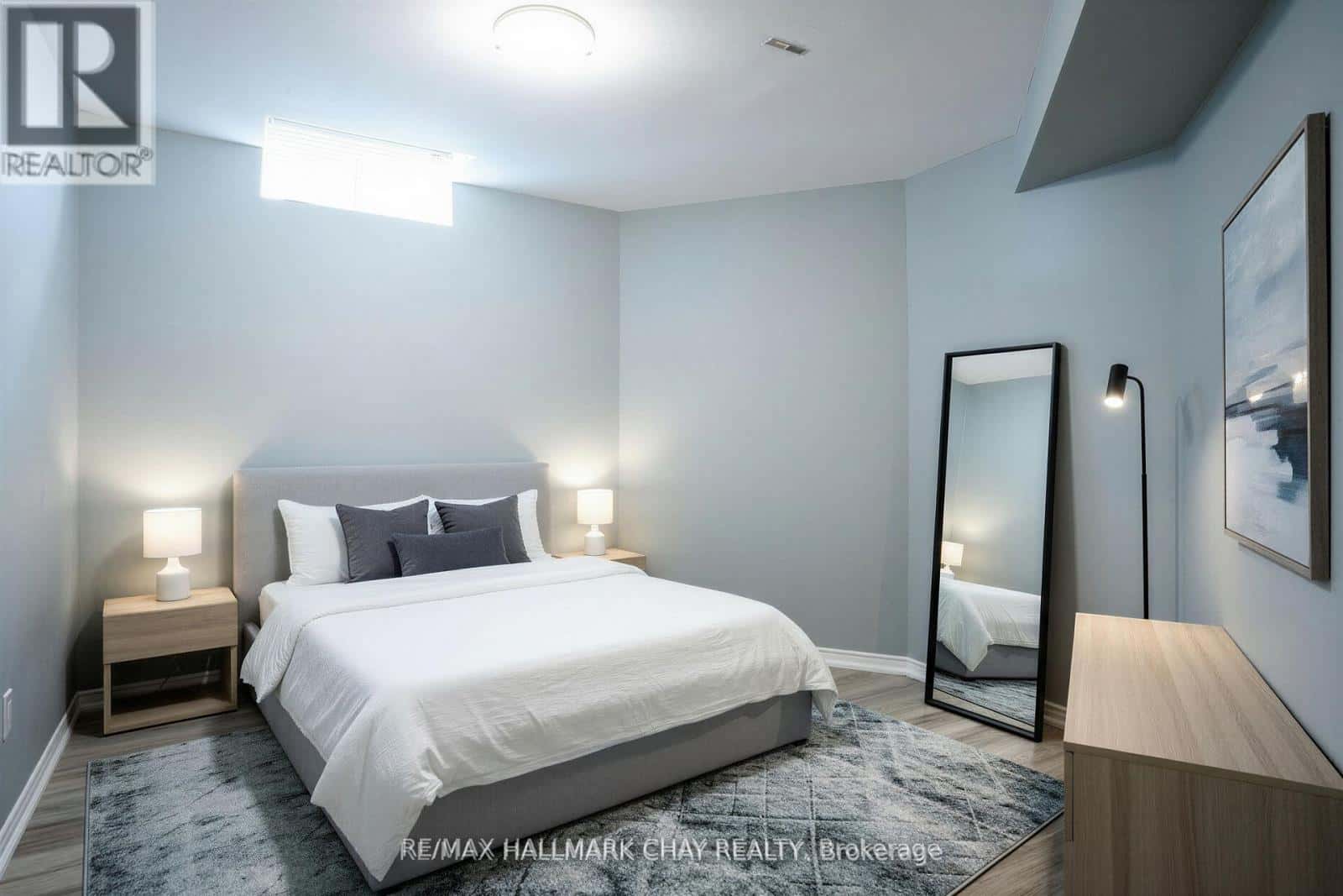 197 LIVINGSTONE STREET W — Barrie (Sunnidale), Ontario - Photo 5 of 24