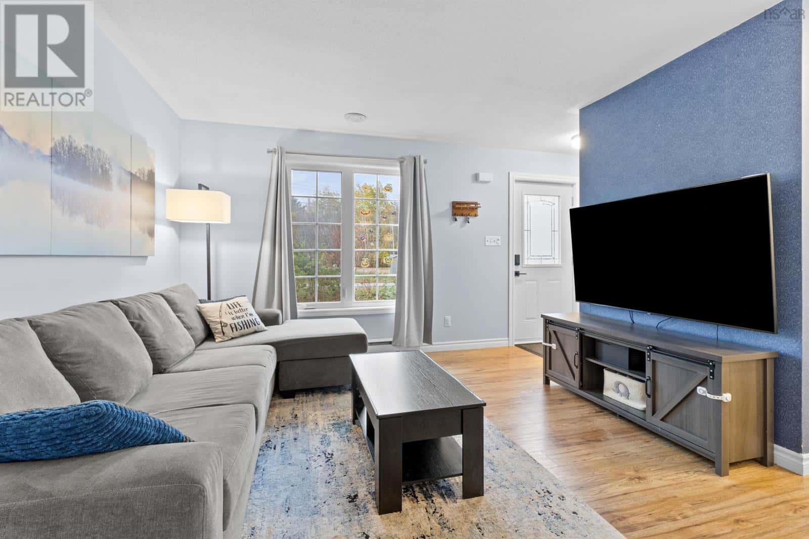 355 Nichols Avenue — North Kentville, Nova Scotia - Photo 4 of 40