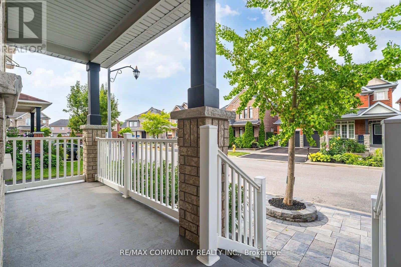 7 CRAGG CRESCENT — Ajax (Northwest Ajax), Ontario - Photo 4 of 49