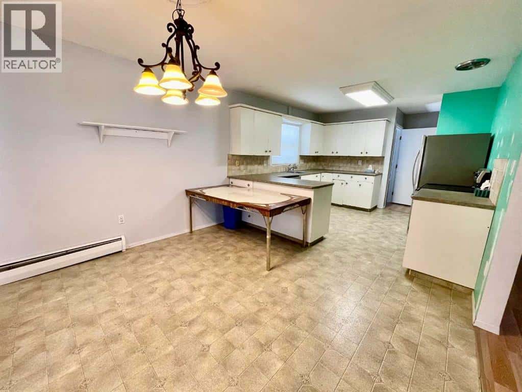 5324 47 Street — Provost, Alberta - Photo 5 of 32