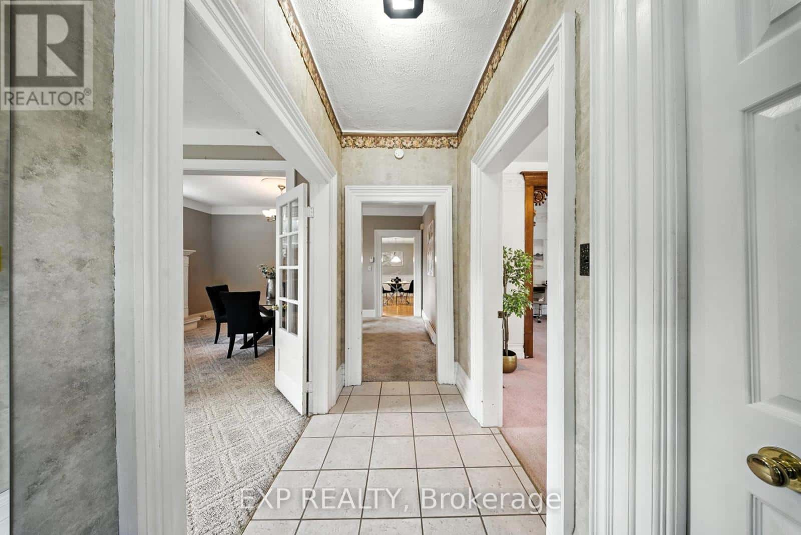 1051 GIBSON STREET — Howick, Ontario - Photo 4 of 39