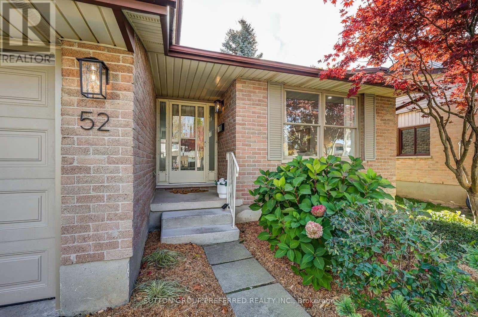 52 BEXHILL DRIVE — London South (South Y), Ontario - Photo 4 of 49