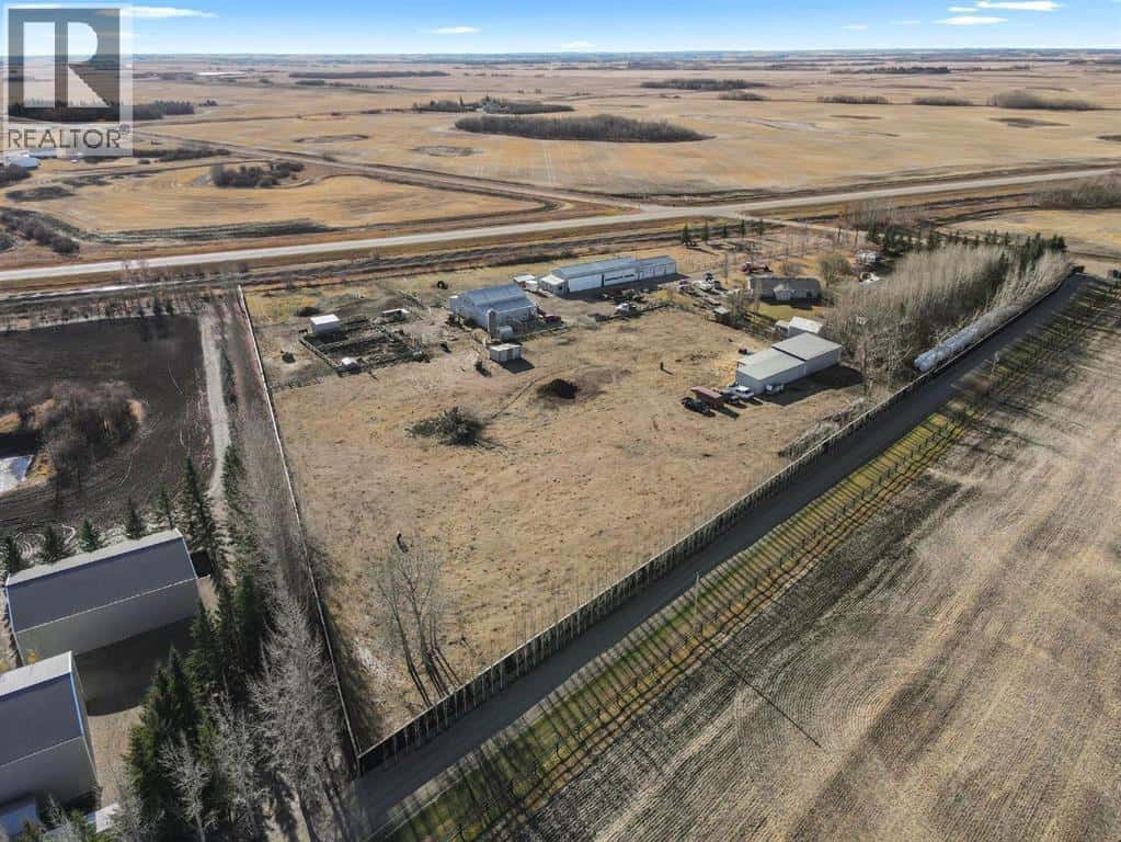 46037 Range Road 183 — Rural Camrose County, Alberta - Photo 2 of 43