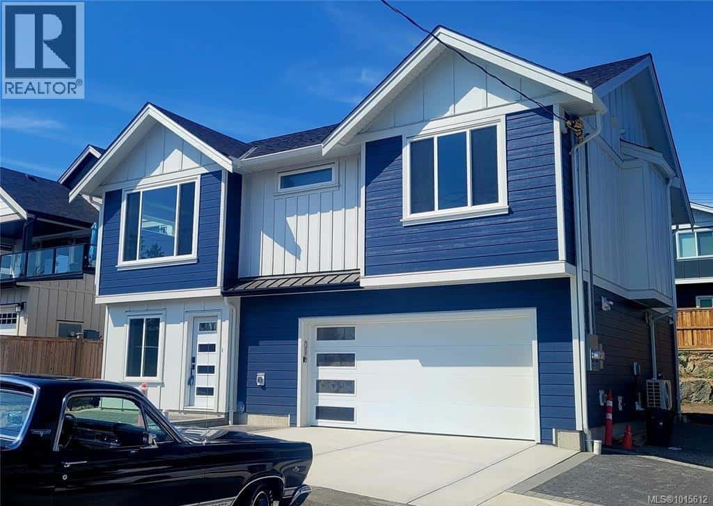 7072 Central Saanich Rd — Central Saanich, British Columbia - Photo 2 of 45