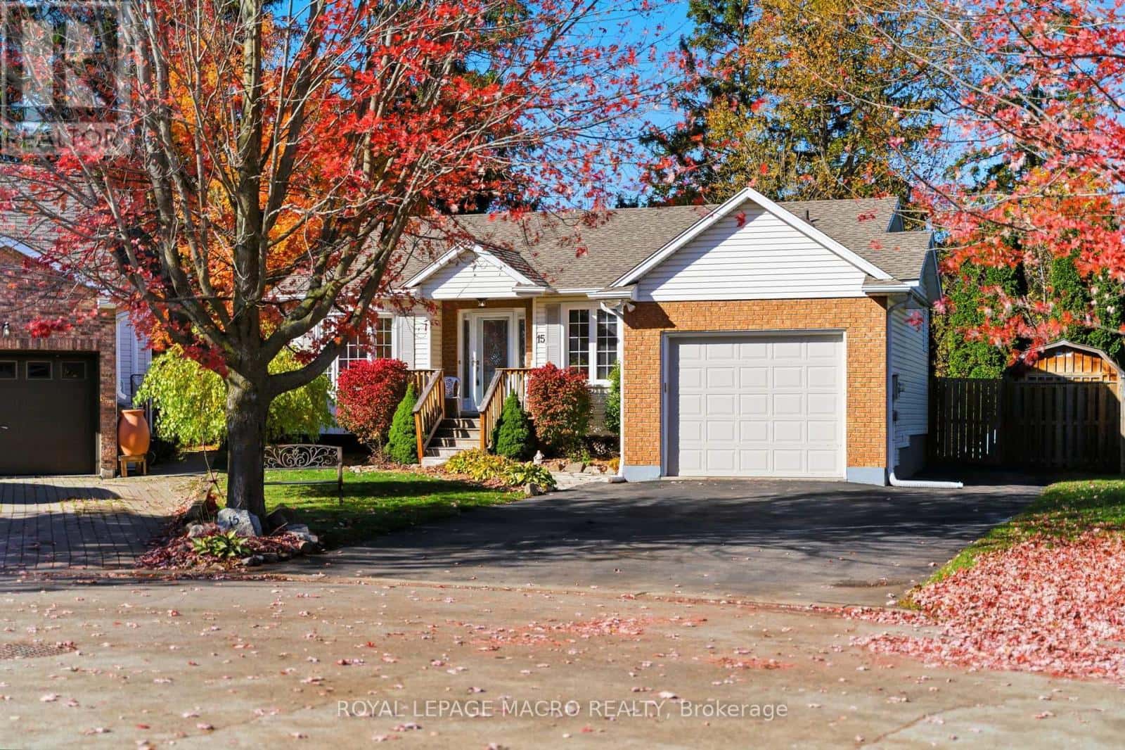 15 ANDERSON CRESCENT — West Lincoln (Smithville), Ontario - Photo 3 of 50