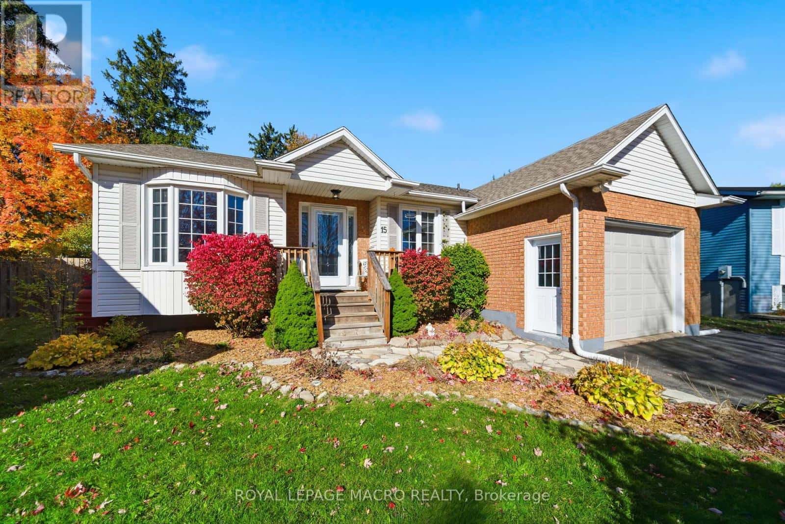 15 ANDERSON CRESCENT — West Lincoln (Smithville), Ontario - Photo 5 of 50