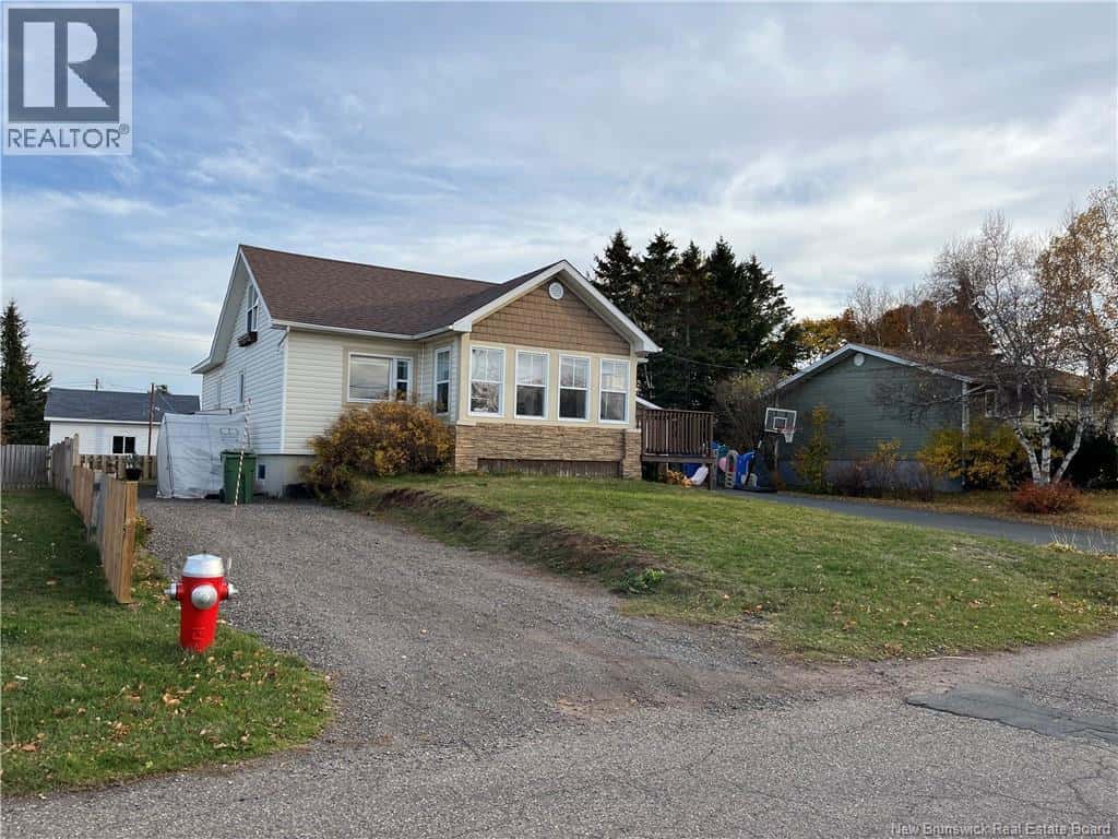 144 Des Saules — Shippagan, New Brunswick - Photo 2 of 29