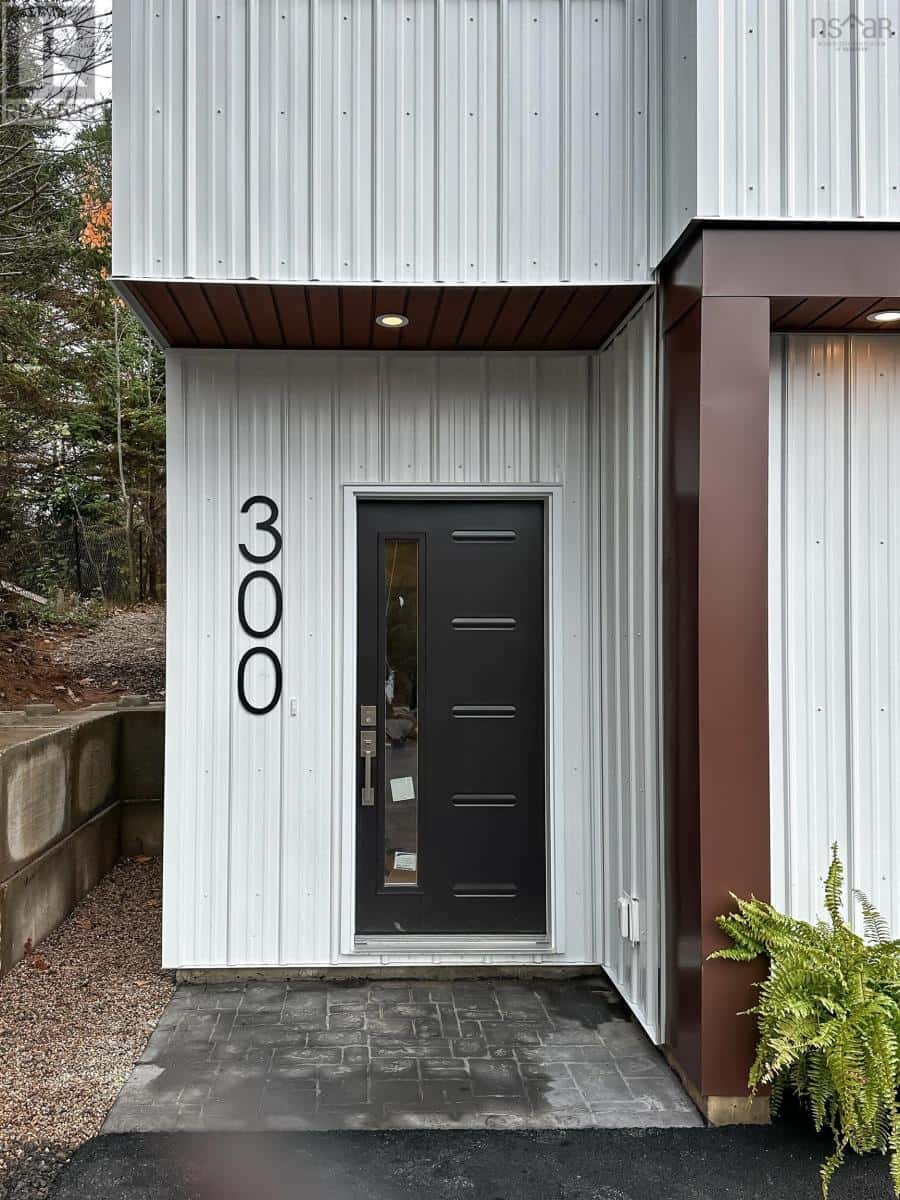 300 Lamont Road — North Kentville, Nova Scotia - Photo 3 of 41