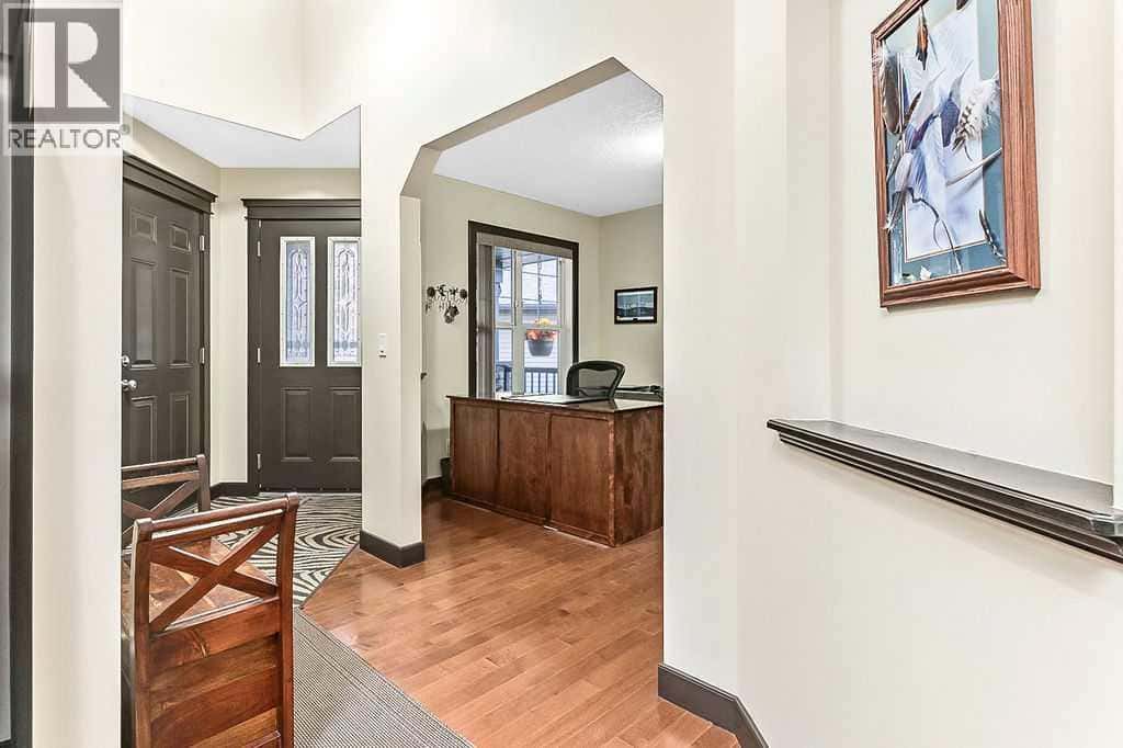 263 Willow Ridge Manor SW — Diamond Valley, Alberta - Photo 3 of 48