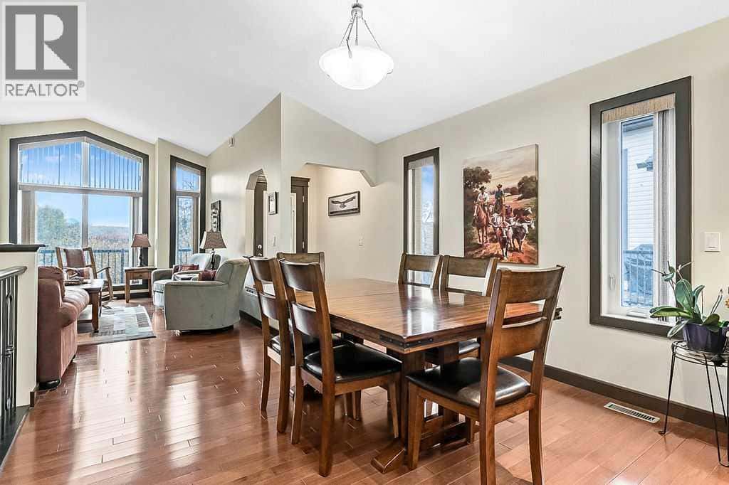 263 Willow Ridge Manor SW — Diamond Valley, Alberta - Photo 5 of 48