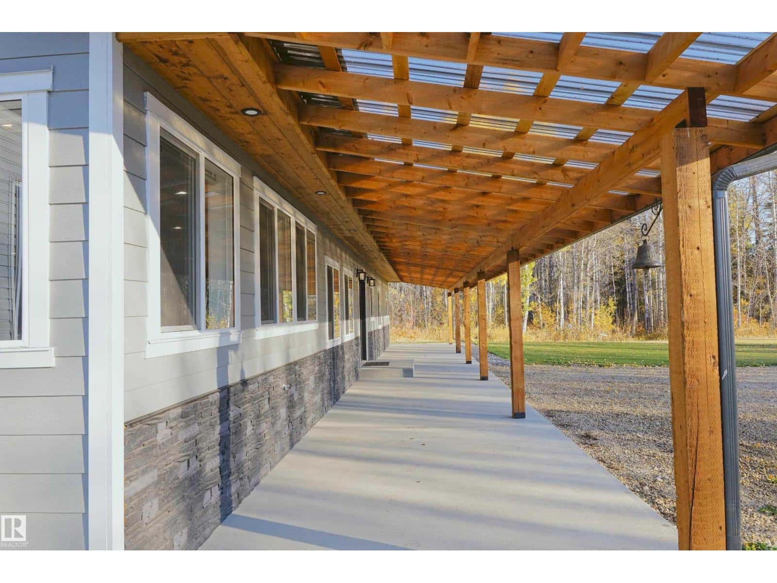 60432 Rge Rd 64 — Rural Barrhead County, Alberta - Photo 3 of 73