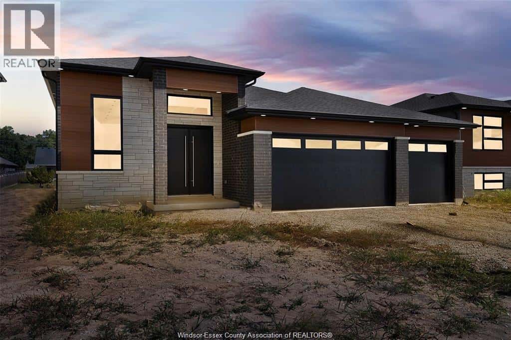 8343 ANNIE — McGregor, Ontario - Photo 2 of 32