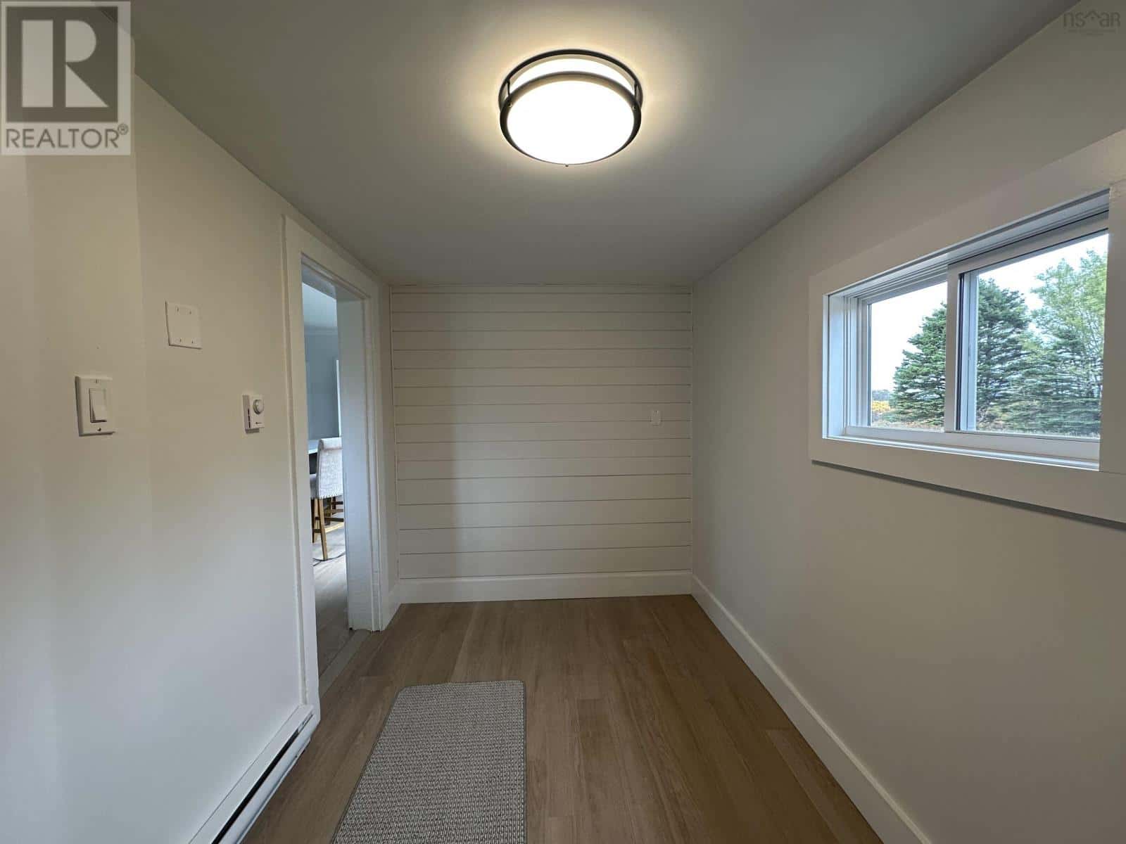 21 Surette Cross Road — Wedgeport, Nova Scotia - Photo 2 of 36