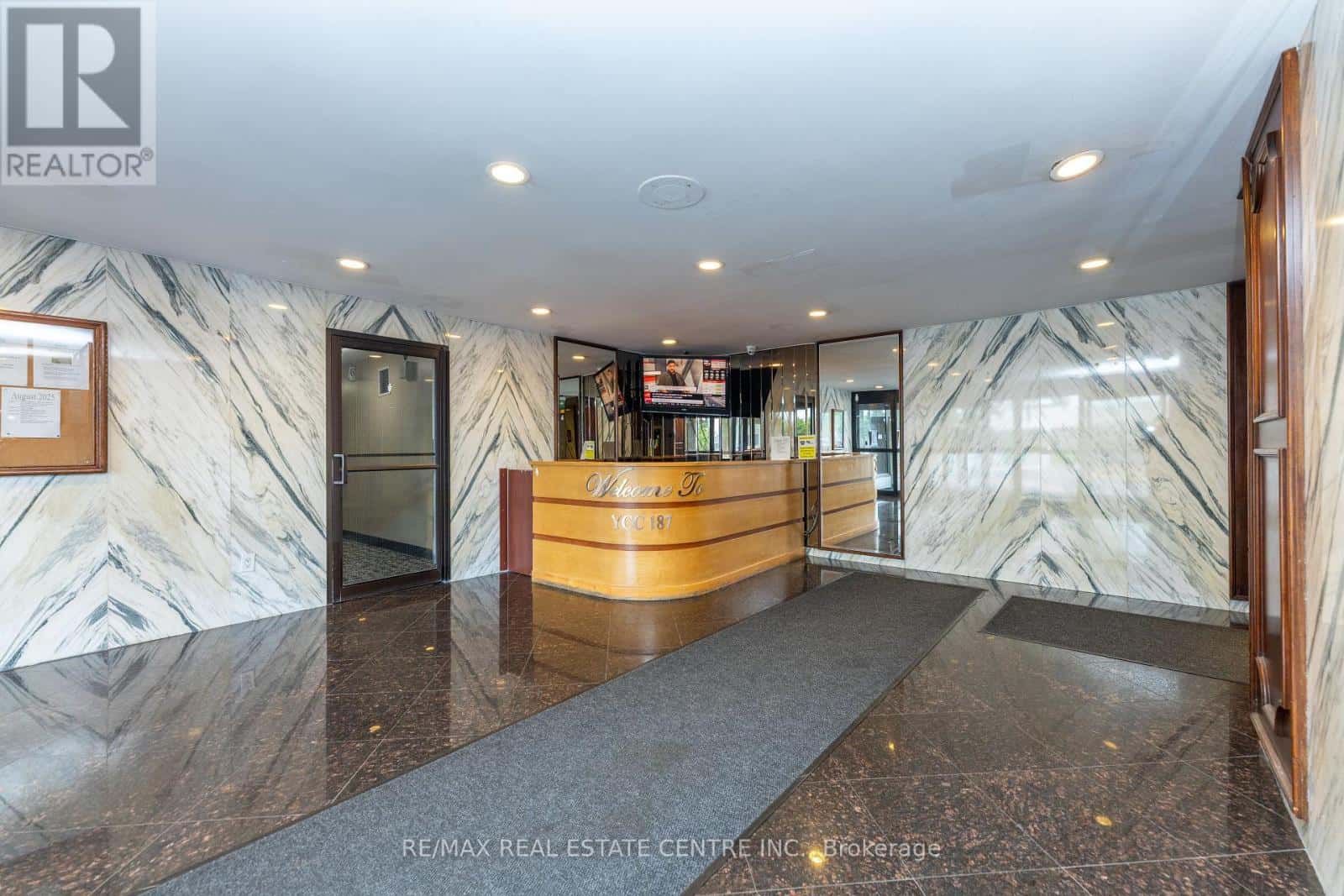 1009 - 3390 WESTON ROAD — Toronto (Humbermede), Ontario - Photo 3 of 35