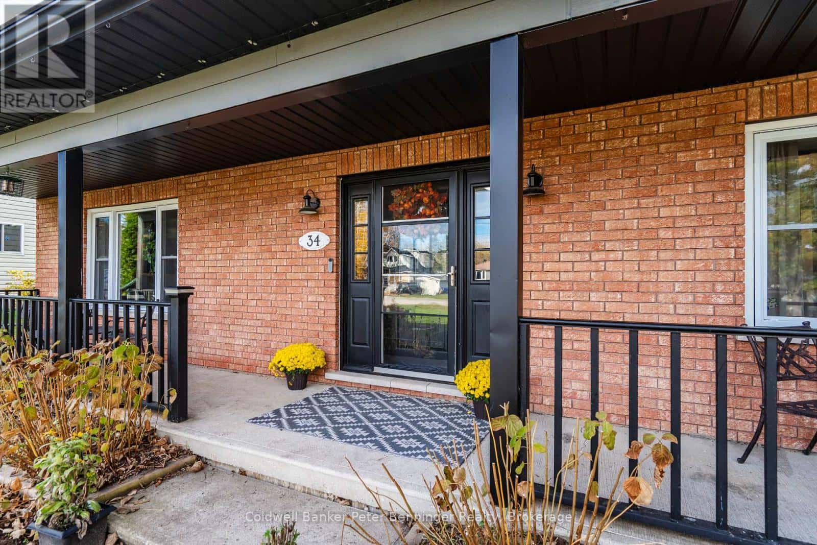 34 ASH STREET — Tay (Waubaushene), Ontario - Photo 2 of 50