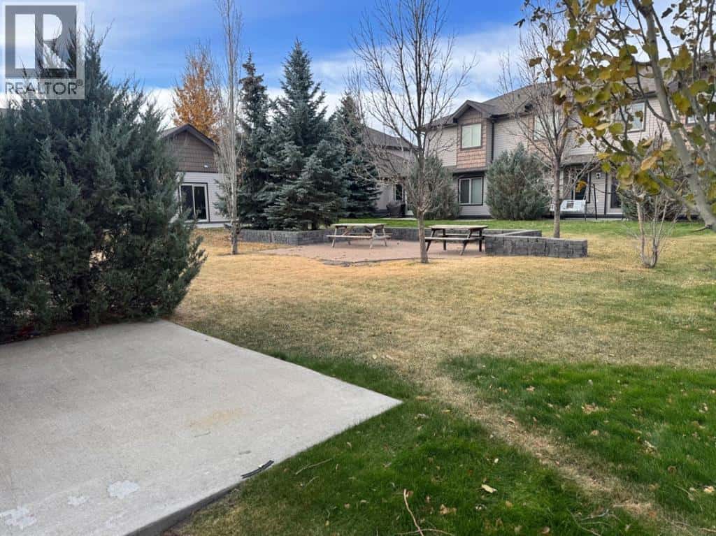 13, 1 Ave 1819 Avenue — Fort Macleod, Alberta - Photo 4 of 28