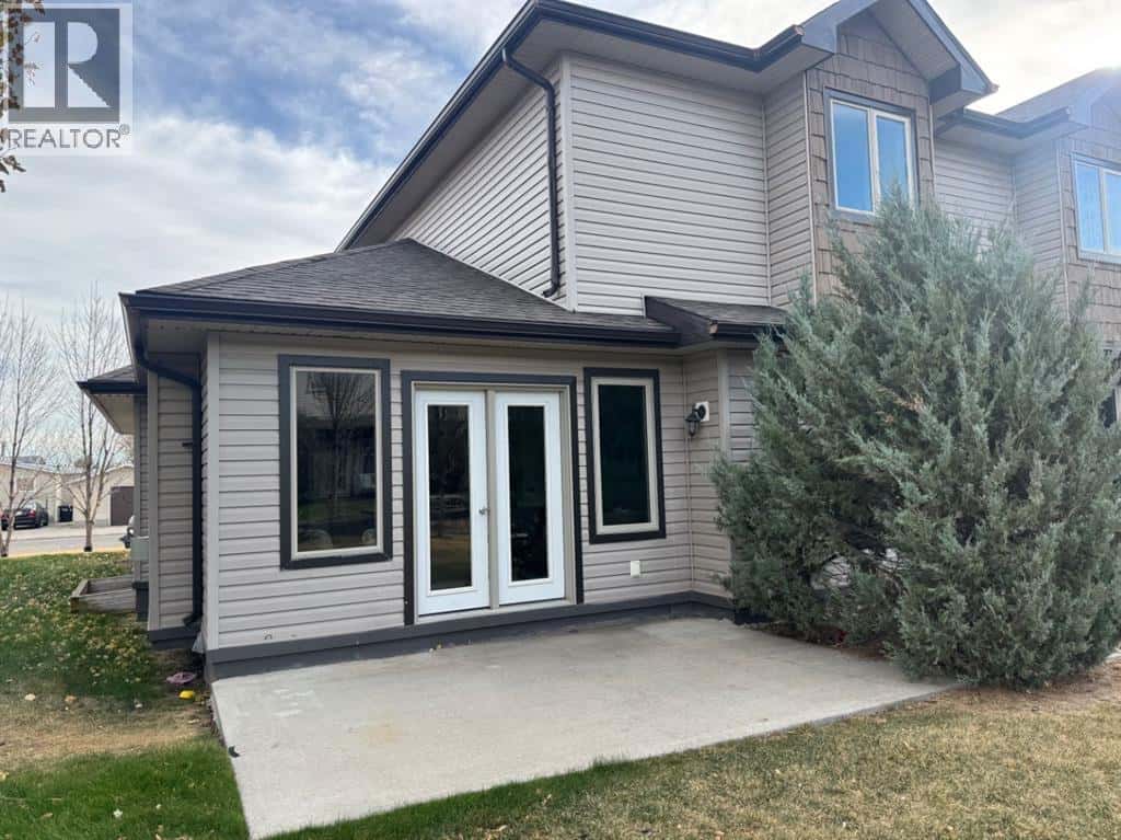 13, 1 Ave 1819 Avenue — Fort Macleod, Alberta - Photo 2 of 28