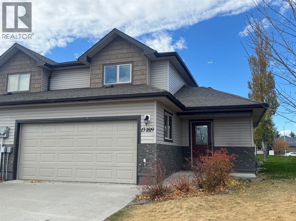 13, 1 Ave 1819 Avenue — Fort Macleod, Alberta - Main photo
