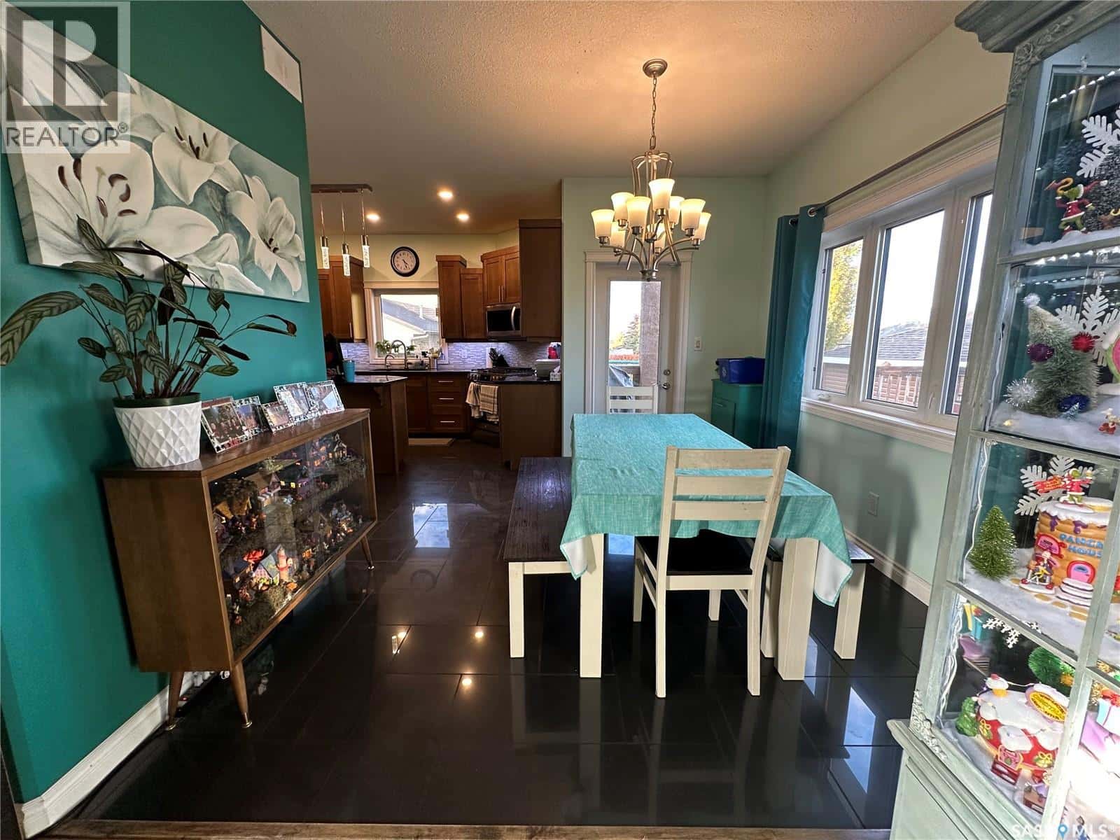 508 Cardinal COURT — Shellbrook, Saskatchewan - Photo 5 of 29