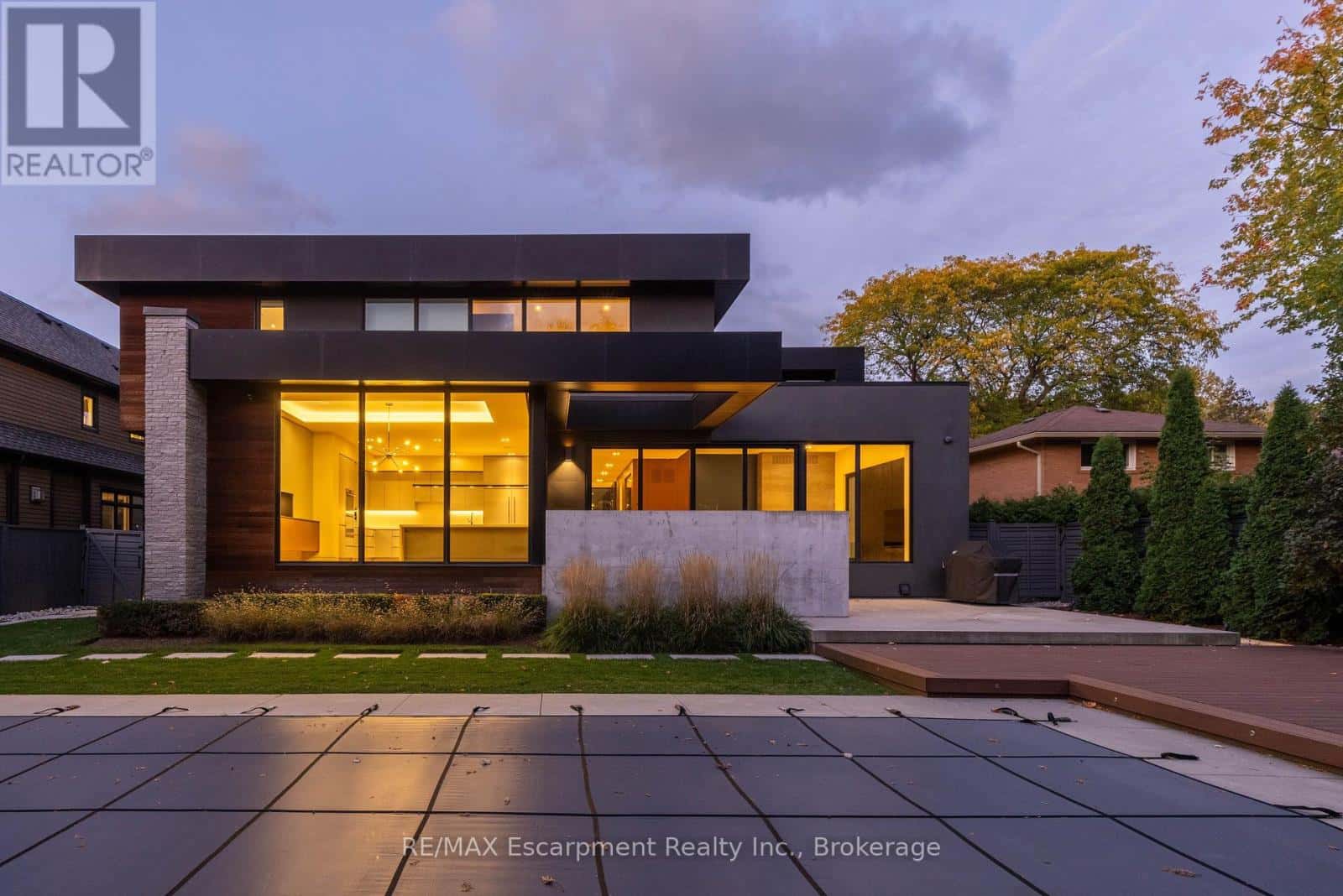 144 SPARLING COURT — Oakville (SW Southwest), Ontario - Photo 5 of 39