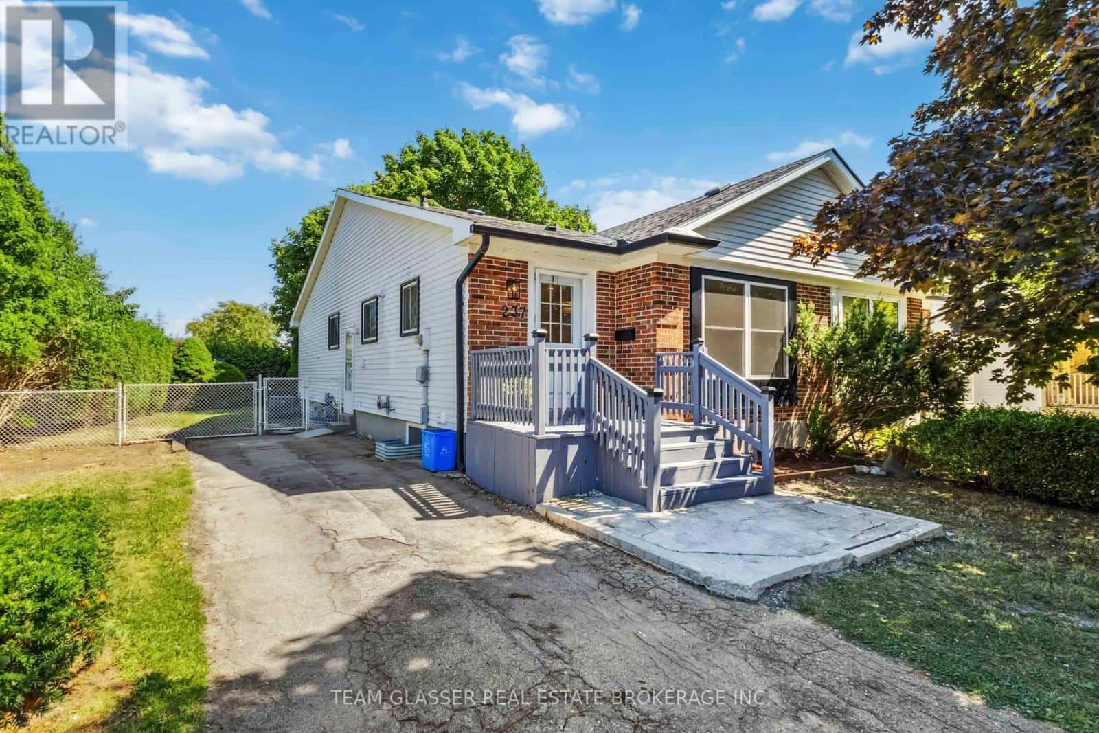 237 BANBURY ROAD — London South (South T), Ontario - Photo 3 of 33