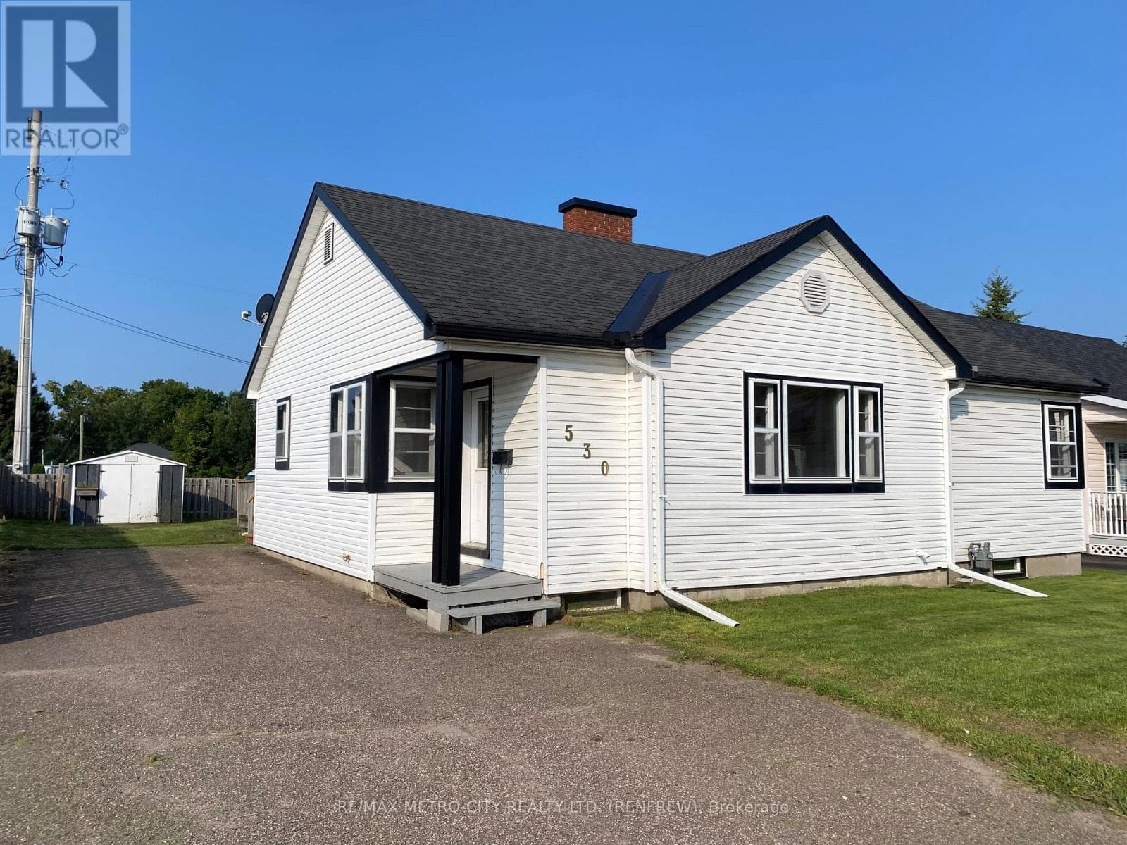 530 NEW STREET — Renfrew, Ontario - Main photo