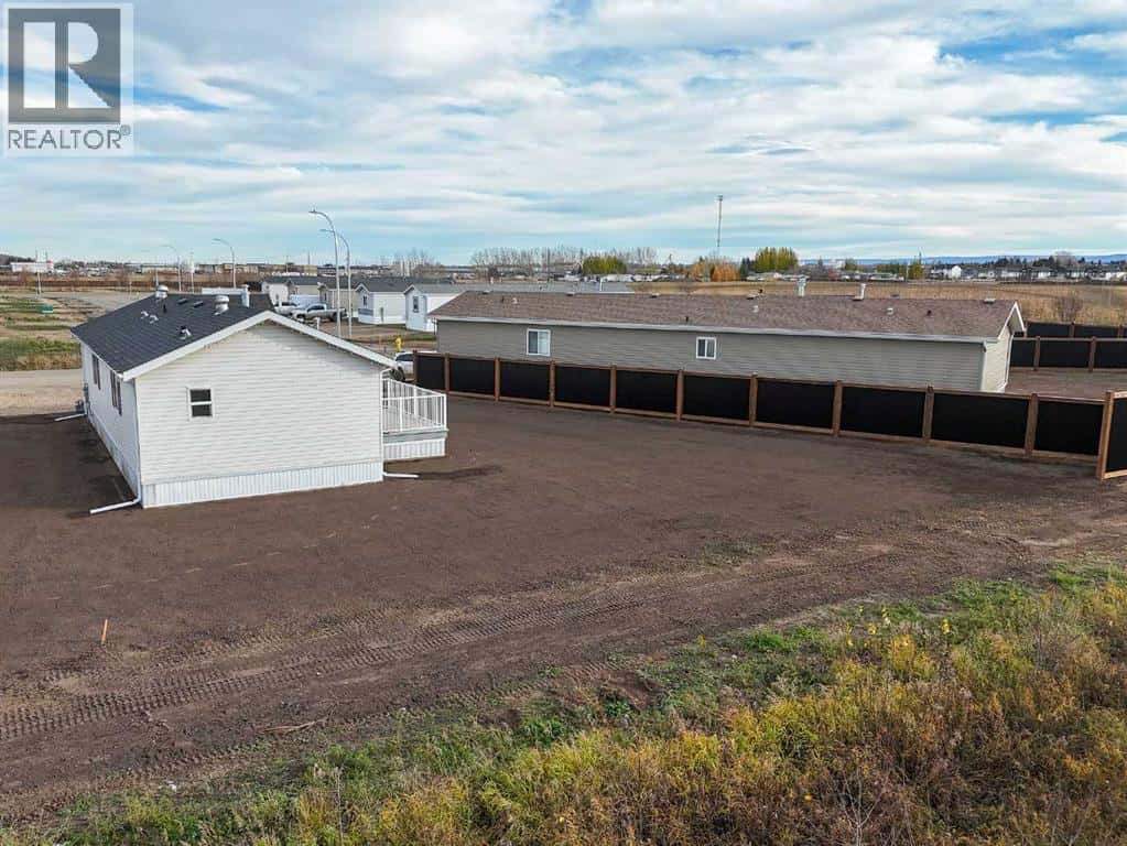 10509 110 Ave — La Crete, Alberta - Photo 4 of 25