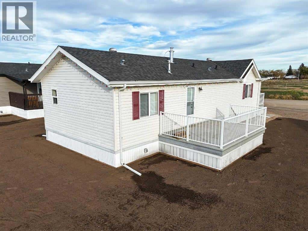 10509 110 Ave — La Crete, Alberta - Photo 5 of 25