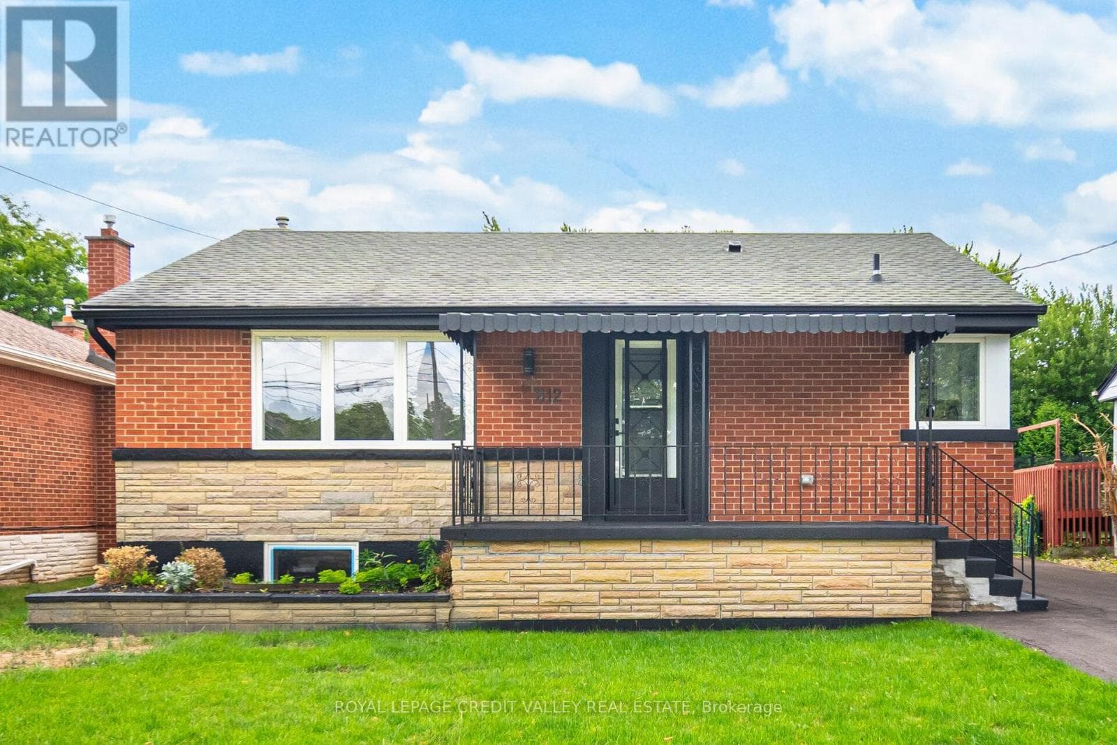 BSMT - 812 TENTH AVENUE — Hamilton (Hampton Heights), Ontario - Main photo