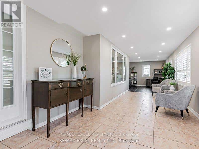 657 OLD HARWOOD AVENUE — Ajax (Northwest Ajax), Ontario - Photo 3 of 34