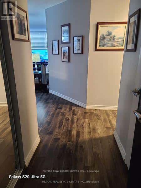 407 - 8 LISA STREET — Brampton (Queen Street Corridor), Ontario - Photo 4 of 21