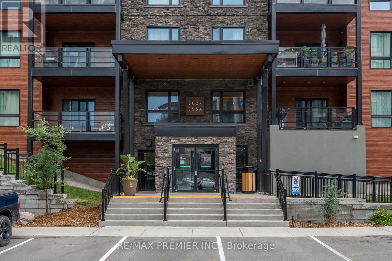 513 - 302 ESSA ROAD — Barrie (0 West), Ontario - Photo 5 of 26