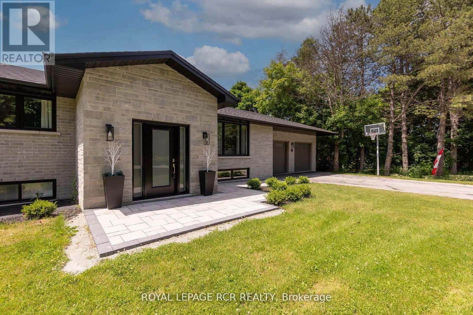 8 COOK DRIVE — King (Pottageville), Ontario - Photo 2 of 46