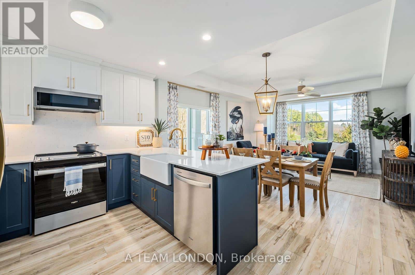 100 The Promenade North 409