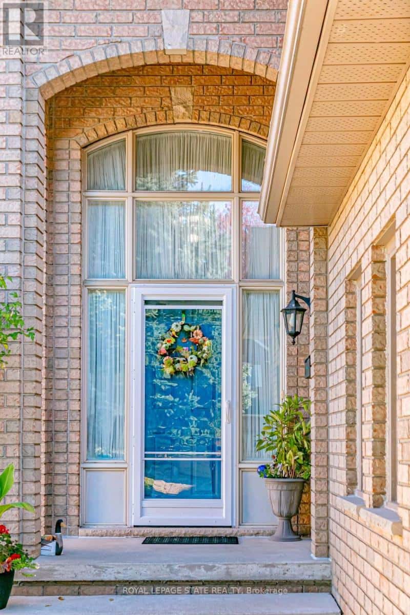 54 FALCONRIDGE DRIVE — Hamilton (Carpenter), Ontario - Photo 5 of 49