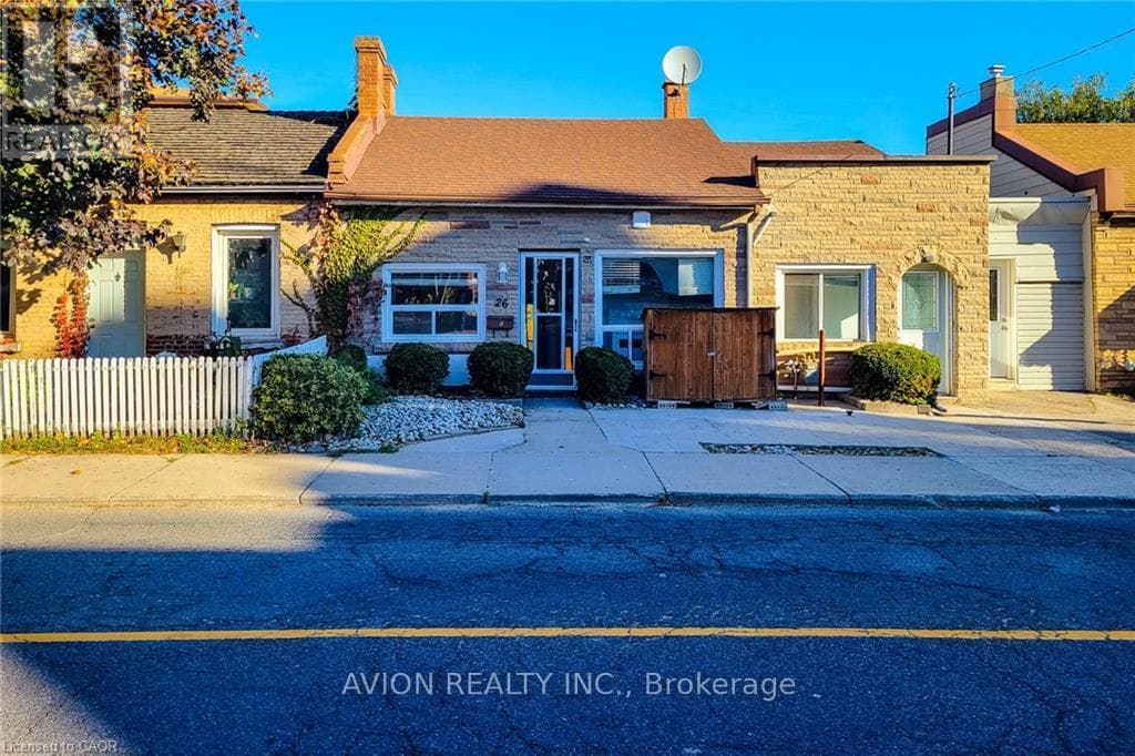1 - 26 BARTON STREET W — Hamilton (Strathcona), Ontario - Main photo