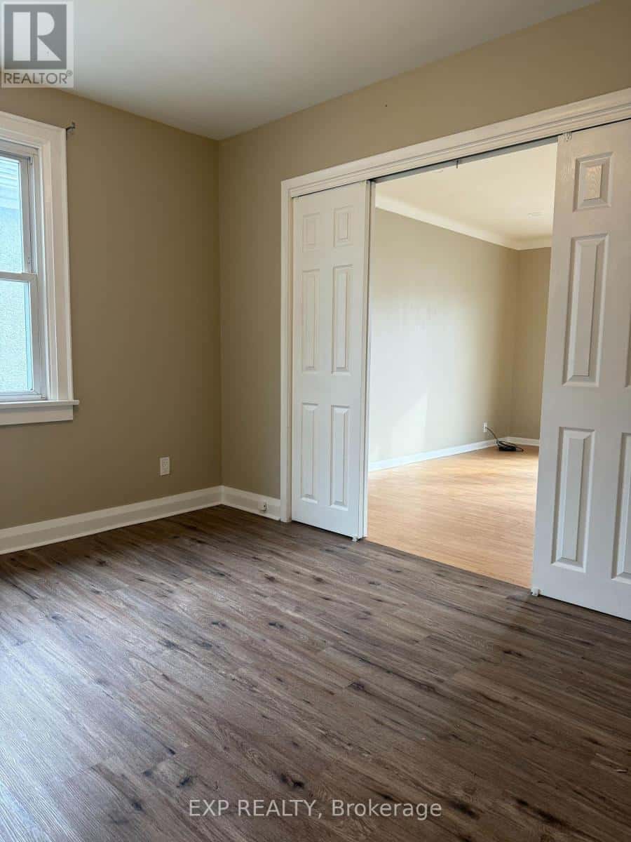 3 MOOTE STREET — St. Catharines (Facer), Ontario - Photo 4 of 8