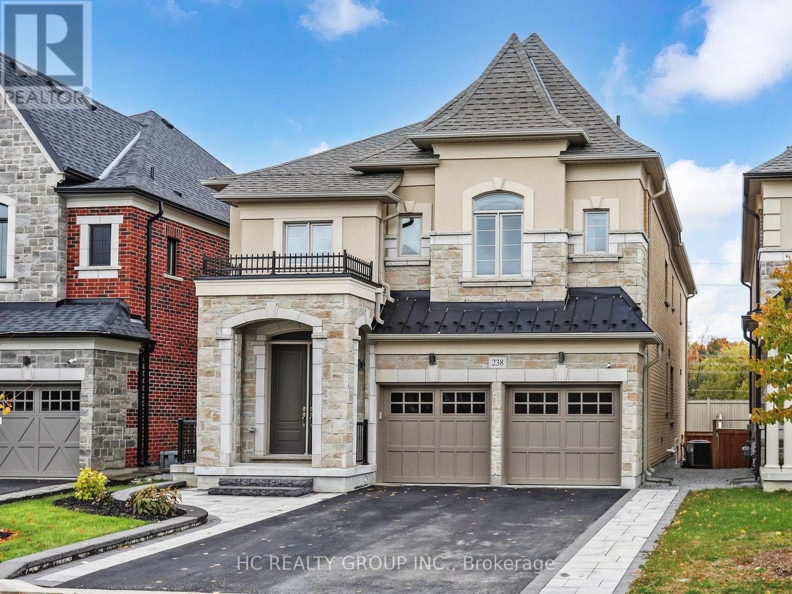 238 TOUCH GOLD CRESCENT — Aurora (Bayview Southeast), Ontario - Main photo