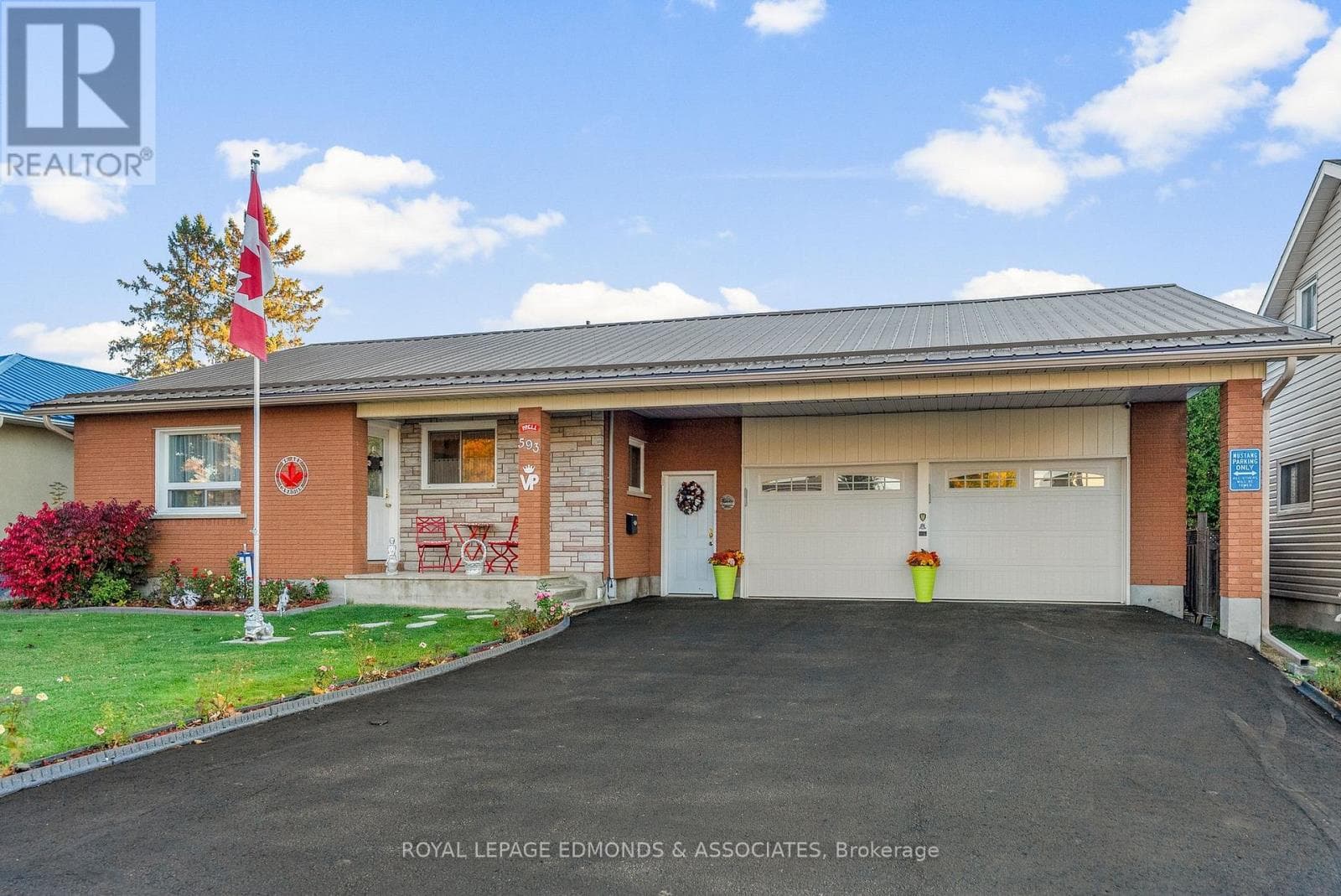 593 ROY STREET W — Laurentian Valley, Ontario - Main photo