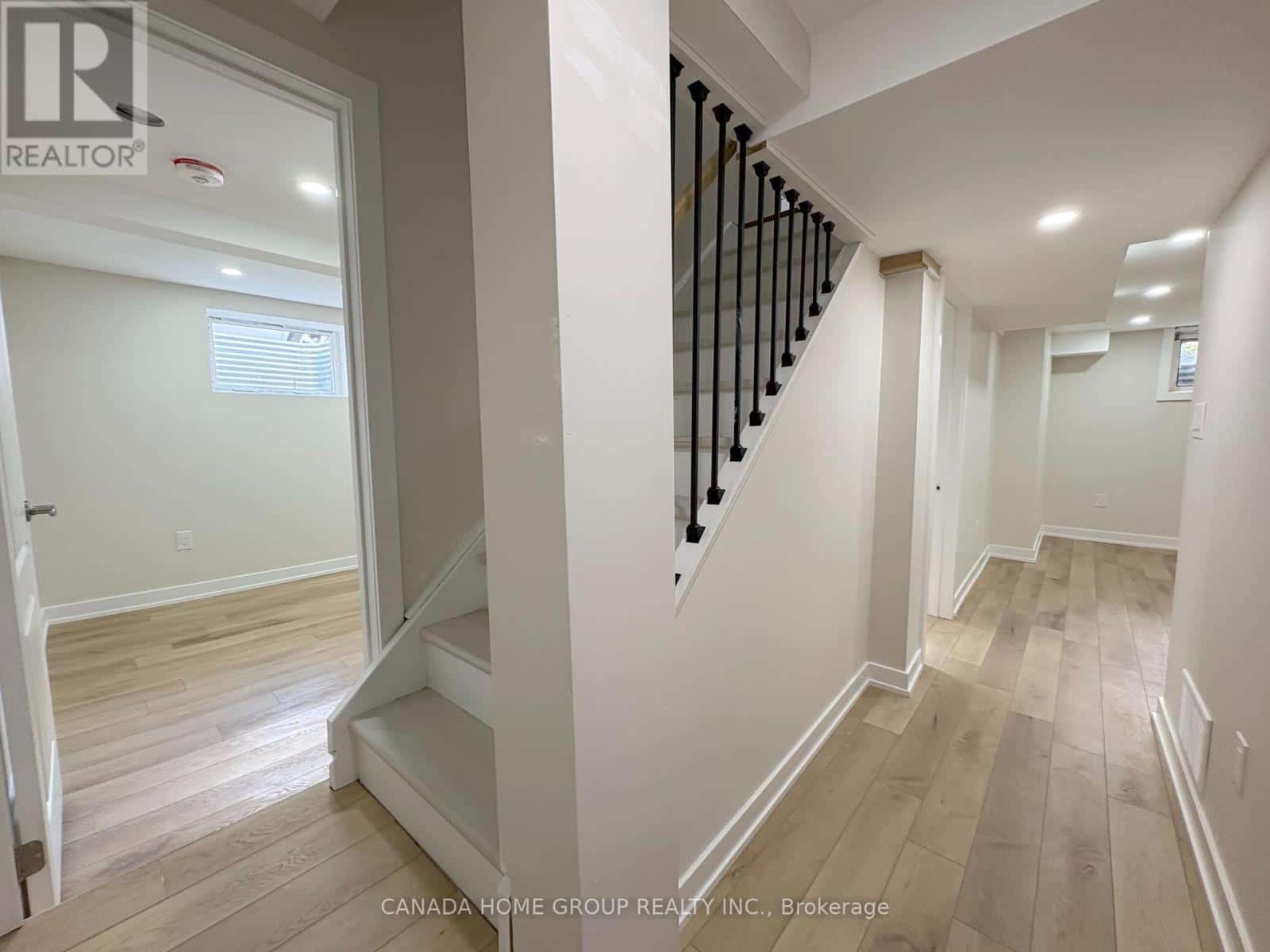 LOWER - 265 WEST 17TH STREET — Hamilton (Buchanan), Ontario - Photo 5 of 12